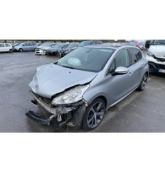 Pompe à carburant PEUGEOT 208 1