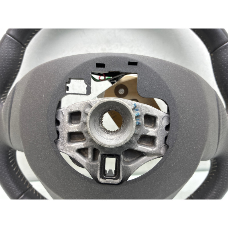 Volant RENAULT MEGANE 3 Photo n°4