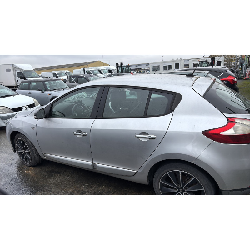 Volant RENAULT MEGANE 3 Photo n°11