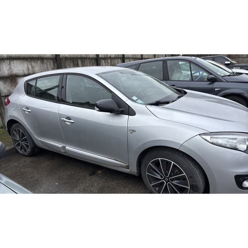 Volant RENAULT MEGANE 3 Photo n°12