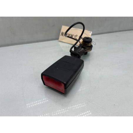 Attache ceinture arriere gauche MERCEDES CLASSE B 245 Photo n°1