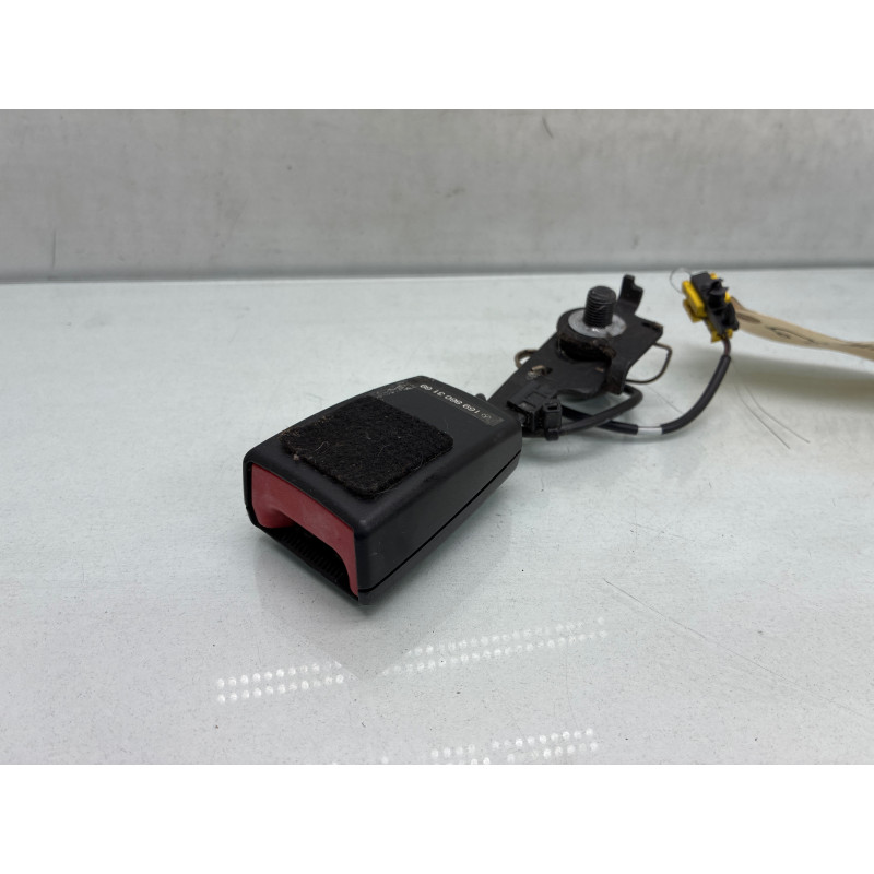 Attache ceinture arriere gauche MERCEDES CLASSE B 245 Photo n°2