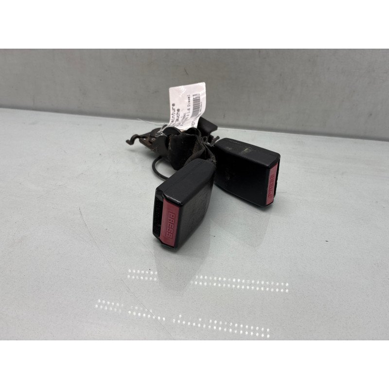 Attache ceinture arriere gauche RENAULT MEGANE 3 Photo n°1