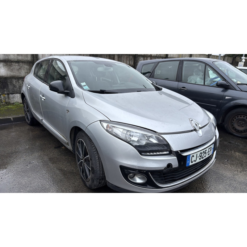 Attache ceinture arriere gauche RENAULT MEGANE 3 Photo n°6