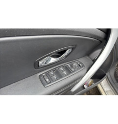 Attache ceinture arriere gauche RENAULT MEGANE 3