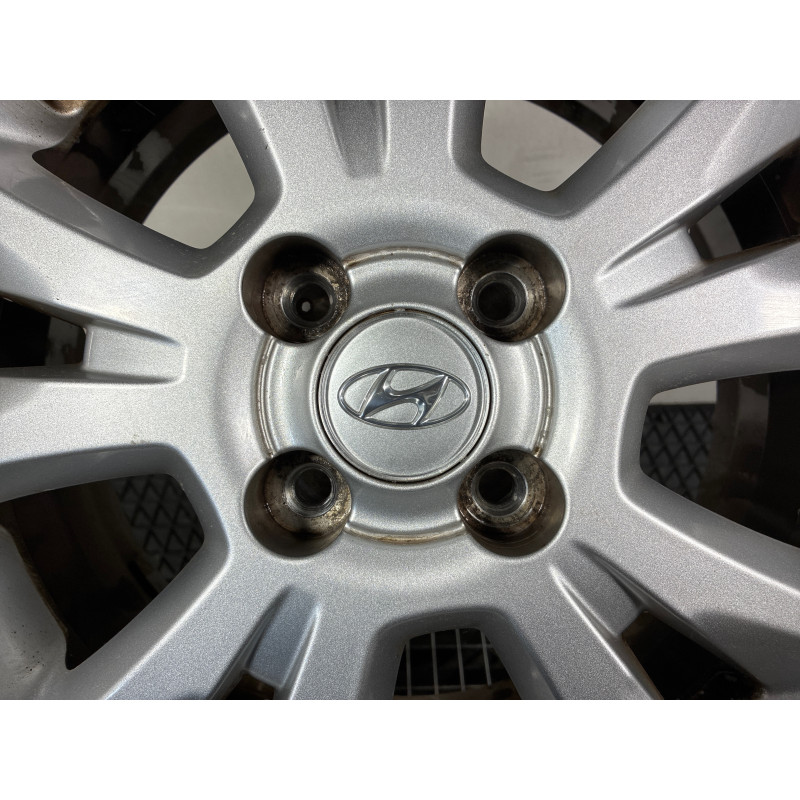 Jante HYUNDAI I 20 2 Photo n°2
