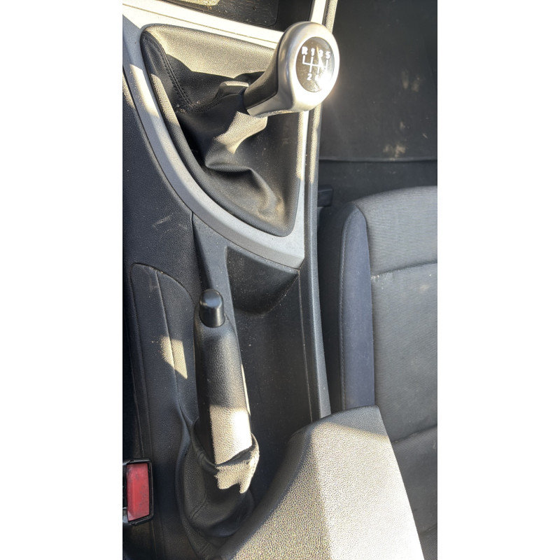 Bouton de coffre BMW SERIE 1 E87 Photo n°17