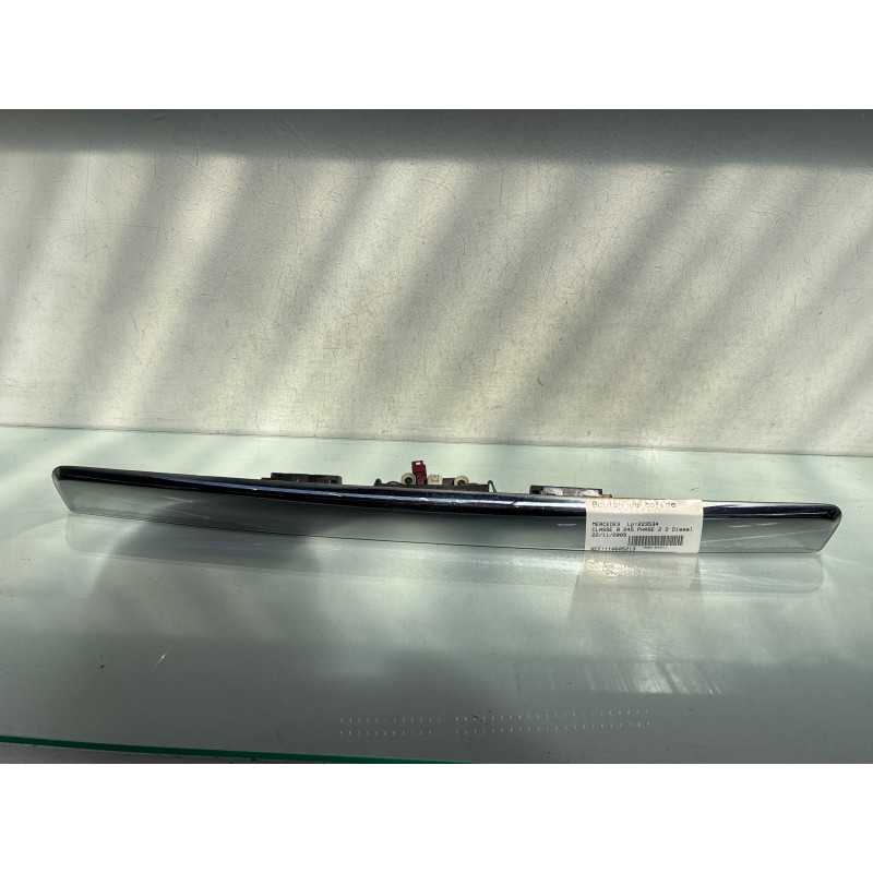 Bouton de coffre MERCEDES CLASSE B 245 Photo n°1