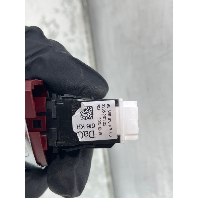 Bouton de warning CITROEN C3 2 Photo n°3