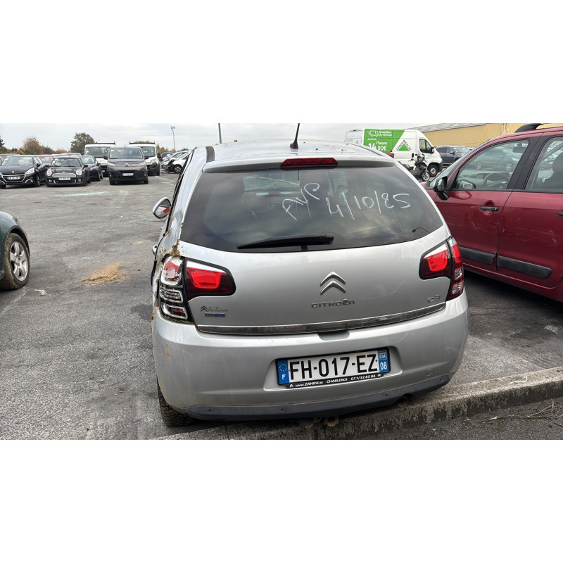 Bouton de warning CITROEN C3 2 Photo n°9