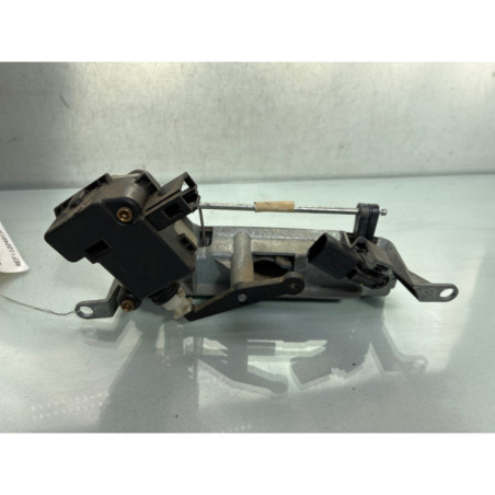 Bouton de coffre VOLKSWAGEN POLO 4