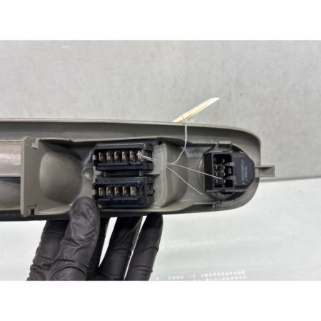 Interrupteur de leve vitre avant gauche RENAULT TWINGO 1
