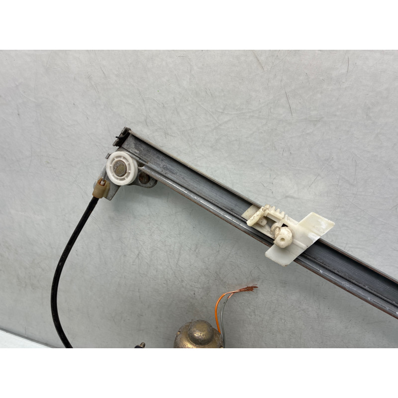 Leve vitre electrique avant droit PEUGEOT 405 Photo n°2