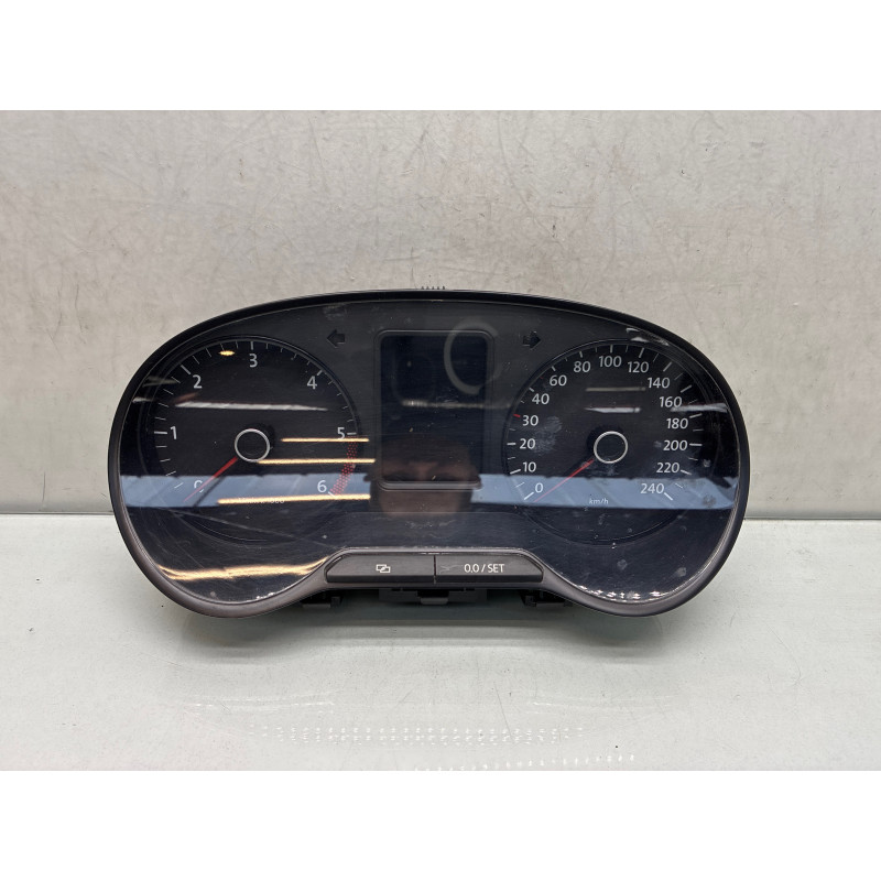 Compteur VOLKSWAGEN POLO 5 Photo n°1