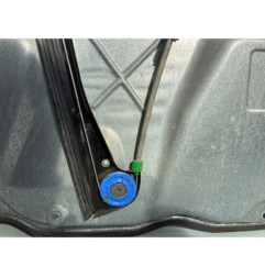 Leve vitre electrique avant droit VOLKSWAGEN POLO 4