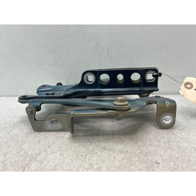 Charniere de capot PEUGEOT 5008 2 Photo n°3