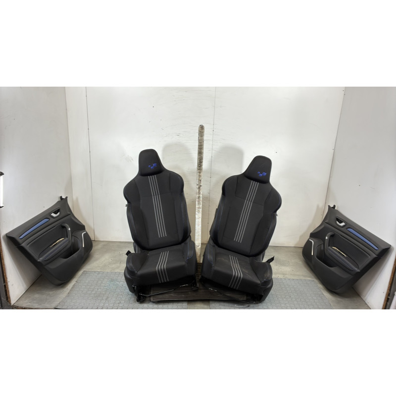 Interieur complet RENAULT MEGANE 4 Photo n°1