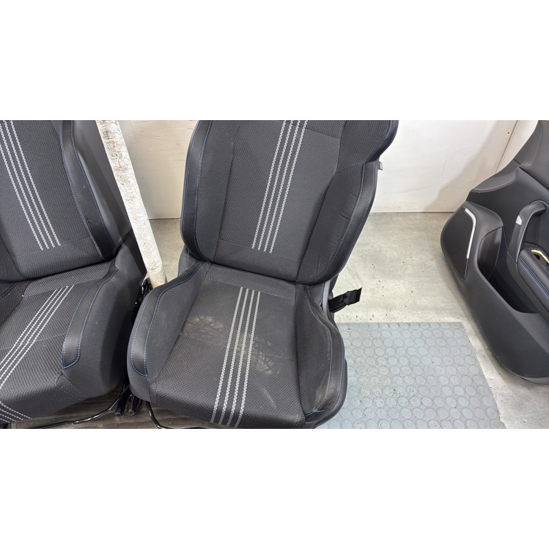 Interieur complet RENAULT MEGANE 4 Photo n°8