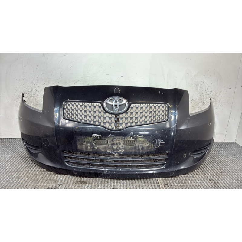 Pare choc avant TOYOTA YARIS 2 Photo n°1