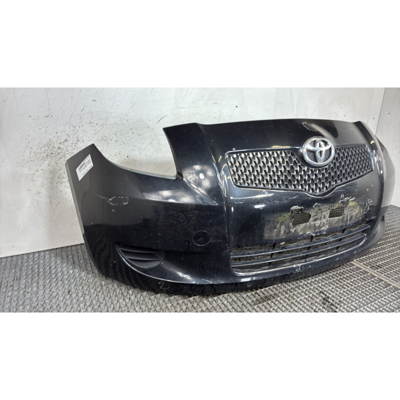 Pare choc avant TOYOTA YARIS 2 Photo n°2