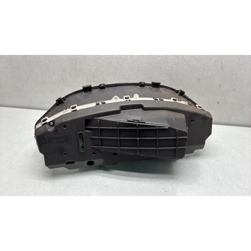 Compteur TOYOTA YARIS 2 Photo n°4