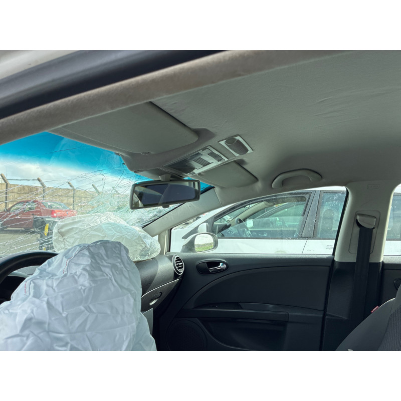 Poignee porte avant gauche SEAT LEON 2 Photo n°17
