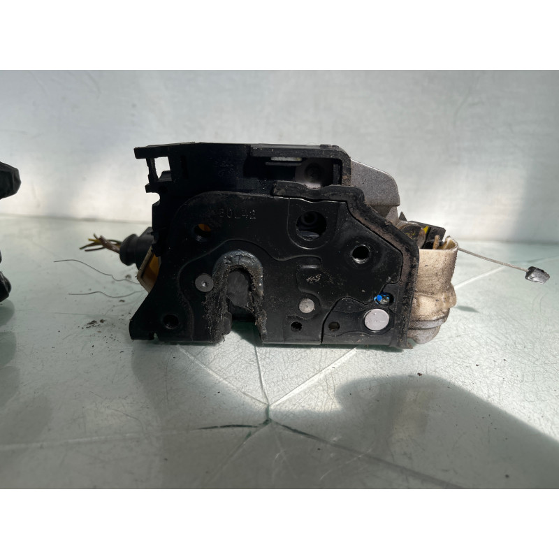 Serrure avant gauche SEAT LEON 2 Photo n°4