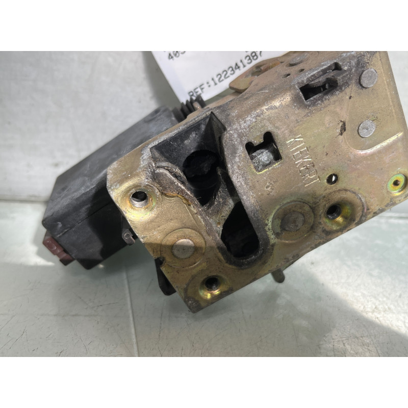 Serrure arriere droit PEUGEOT 405 Photo n°4