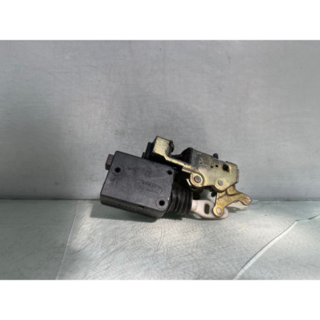 Serrure arriere gauche PEUGEOT 405