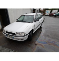 Pare choc avant OPEL ASTRA F
