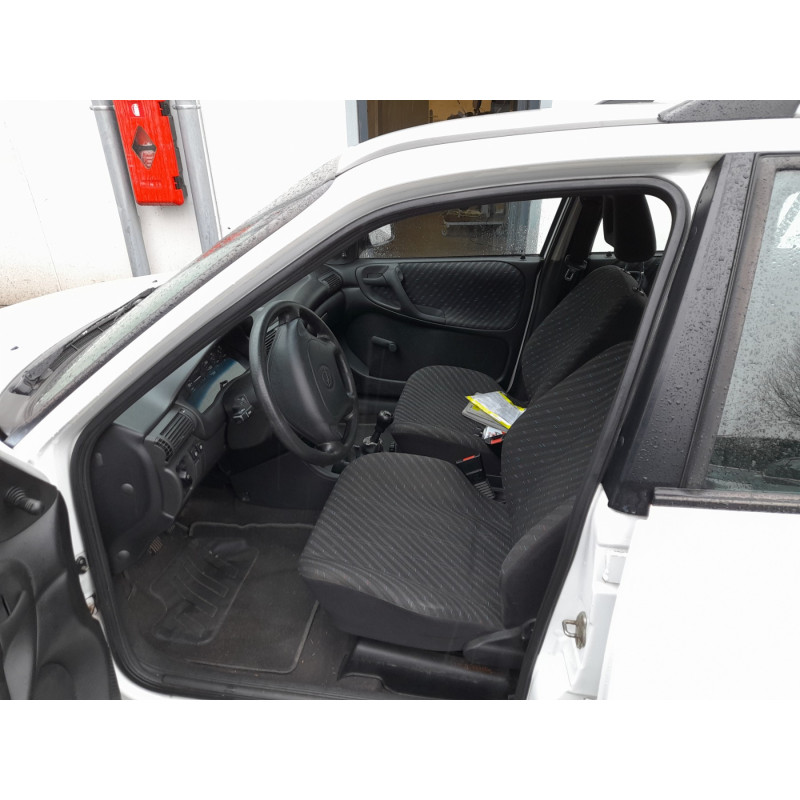 Pare choc avant OPEL ASTRA F Photo n°13