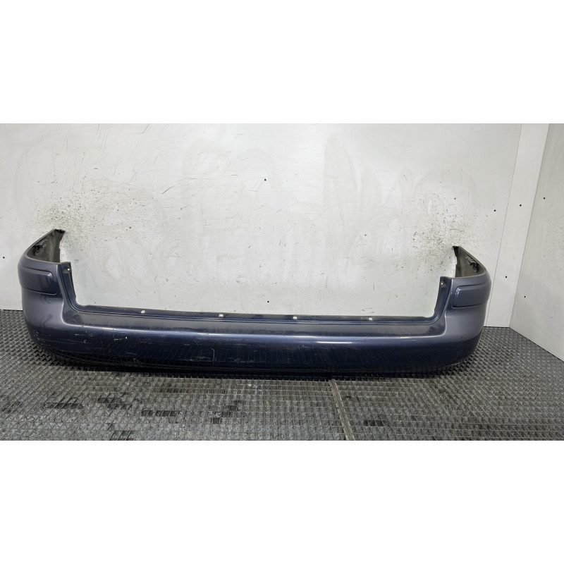 Pare choc arriere HYUNDAI TRAJET Photo n°1