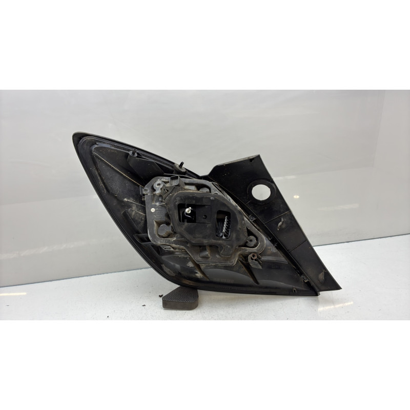 Feu arriere principal droit (feux) OPEL ASTRA H Photo n°6