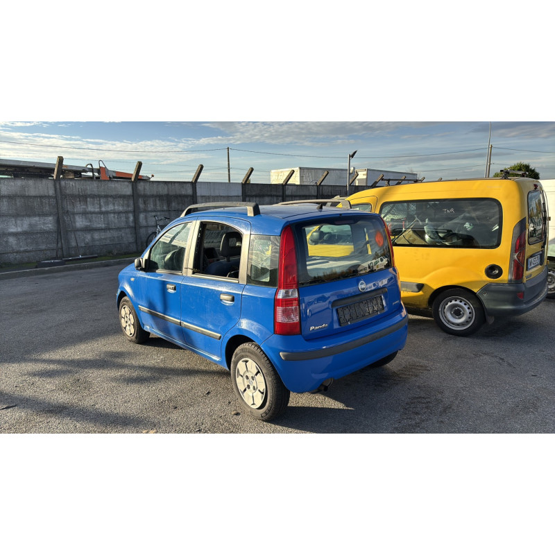Face avant FIAT PANDA 2 Photo n°9