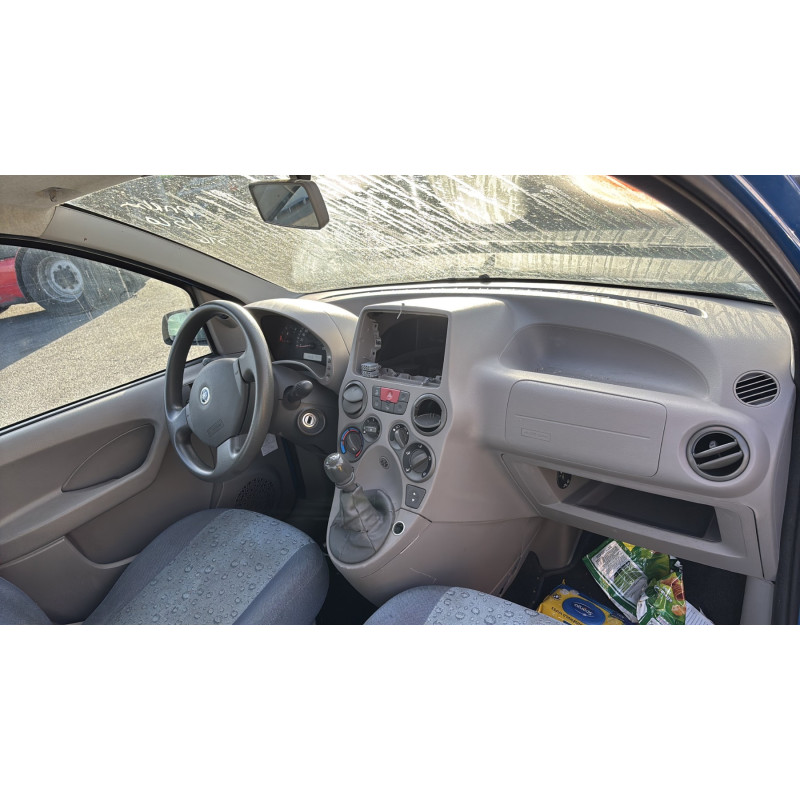 Face avant FIAT PANDA 2 Photo n°17