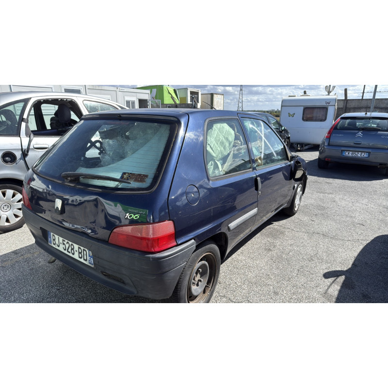 Aile avant droit PEUGEOT 106 Photo n°8