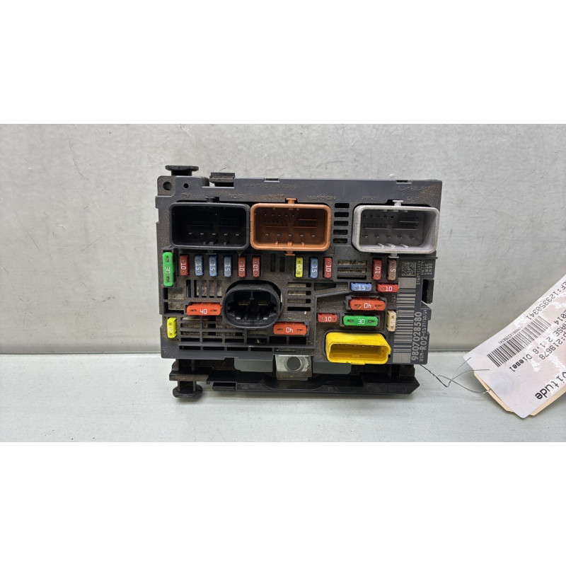 Boitier servitude moteur (BSM) PEUGEOT 5008 1 Photo n°1