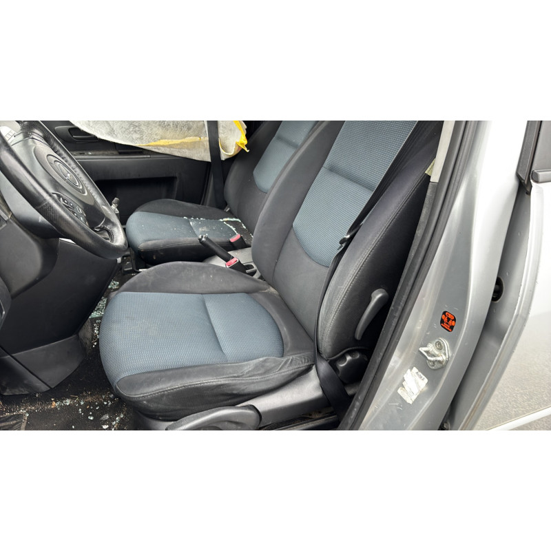 Capot MAZDA 5 1 Photo n°19