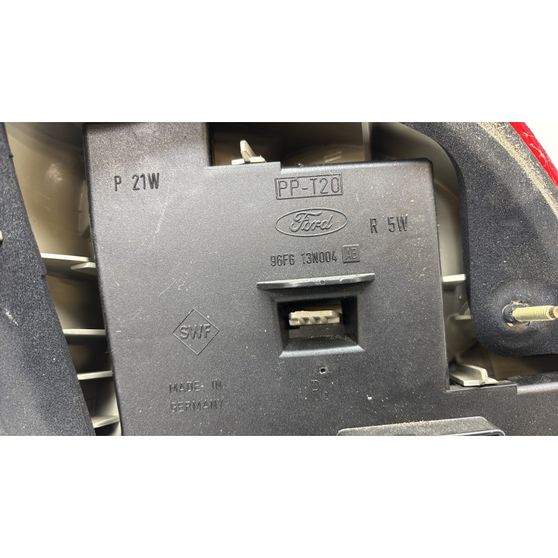 Feu arriere principal droit (feux) FORD FIESTA 4 Photo n°6
