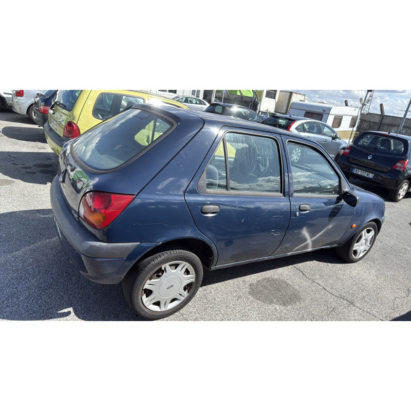 Feu arriere principal droit (feux) FORD FIESTA 4 Photo n°12