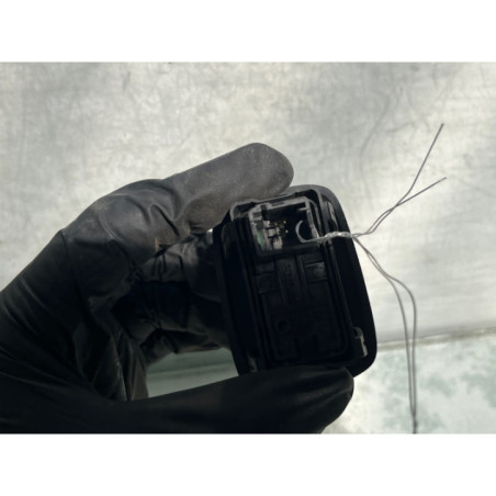 Interrupteur de leve vitre arriere droit PEUGEOT 207