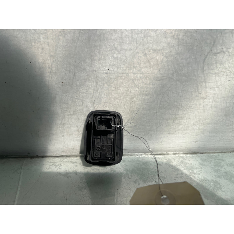 Interrupteur de leve vitre arriere droit PEUGEOT 207 Photo n°3