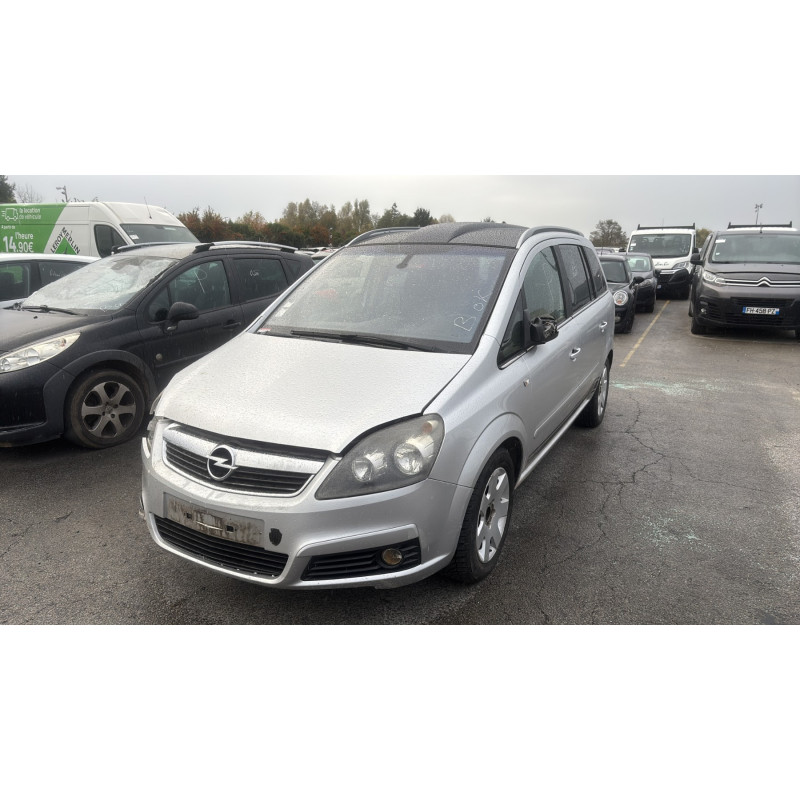 Pare choc arriere OPEL ZAFIRA B Photo n°10