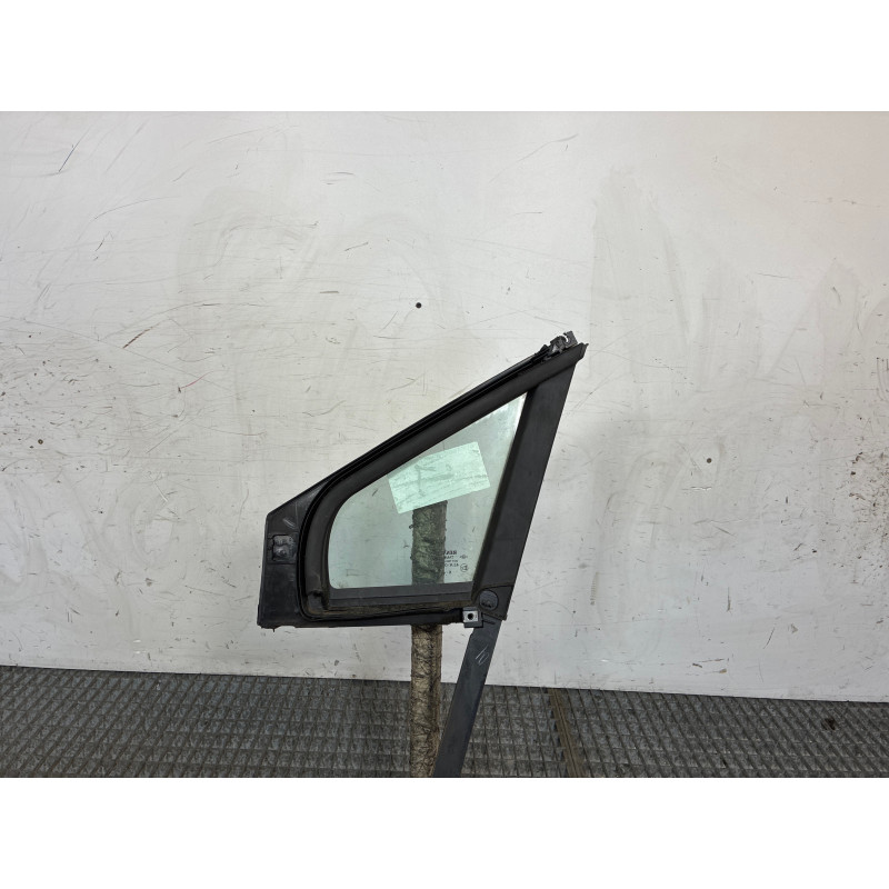Custode avant droit (porte) RENAULT CLIO 4 Photo n°2