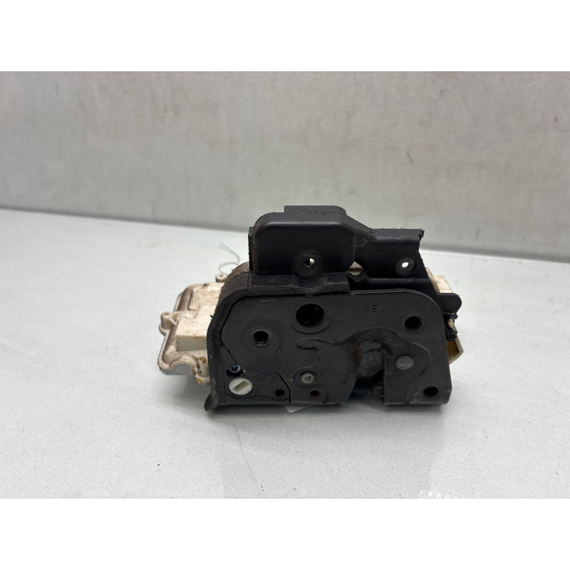 Serrure avant droit AUDI A3 2 Photo n°1