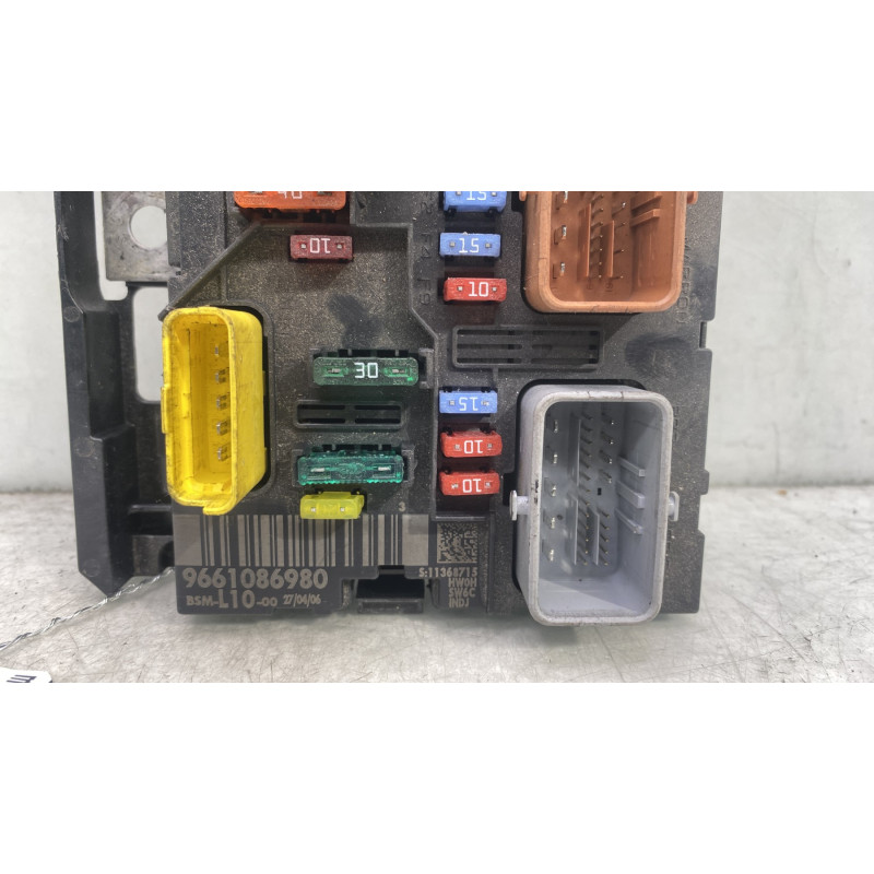Boitier servitude moteur (BSM) PEUGEOT 207 Photo n°3