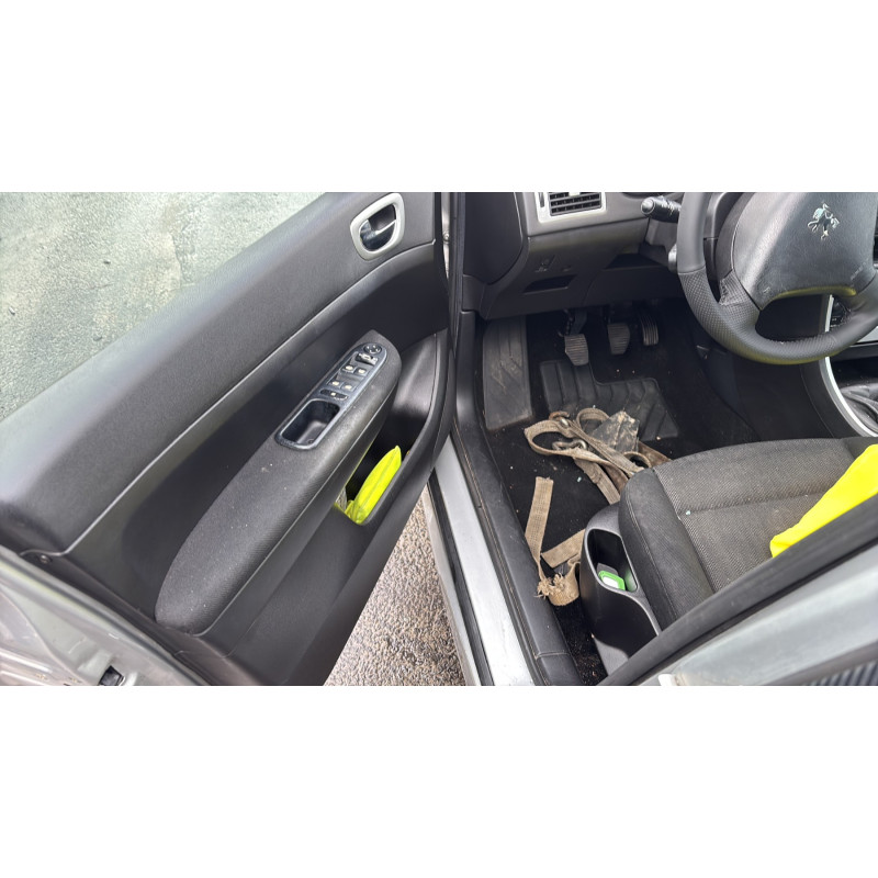 Boitier servitude moteur (BSM) PEUGEOT 307 Photo n°12