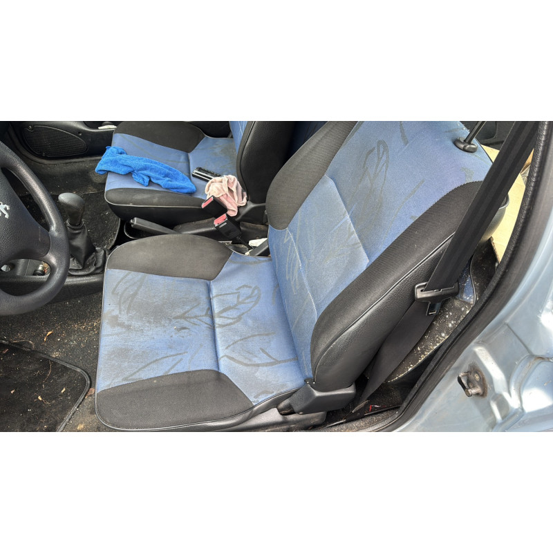 Porte avant gauche PEUGEOT 106 Photo n°17