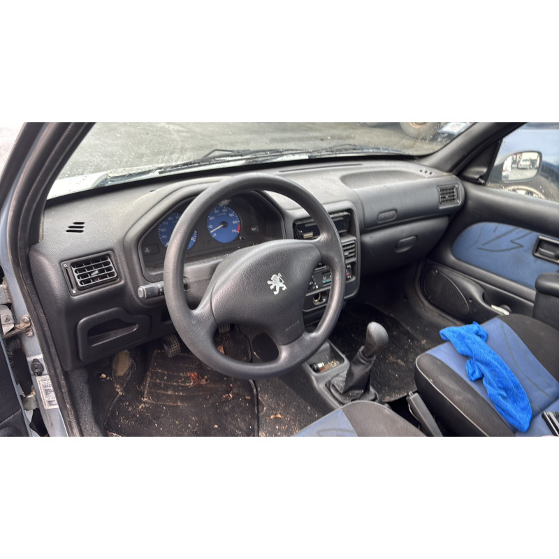 Porte avant gauche PEUGEOT 106 Photo n°18