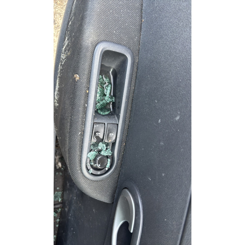 Boitier de prechauffage RENAULT CLIO 3 Photo n°15